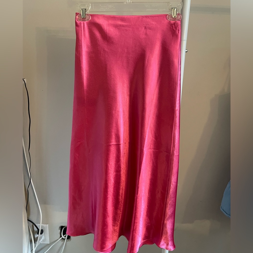 Leith Hot pink skirt